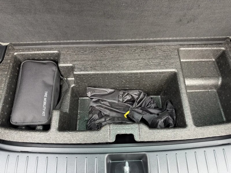 Photo de la voiture KIA SPORTAGE 1.6 T-GDi 150ch MHEV DCT7 4x2 Design