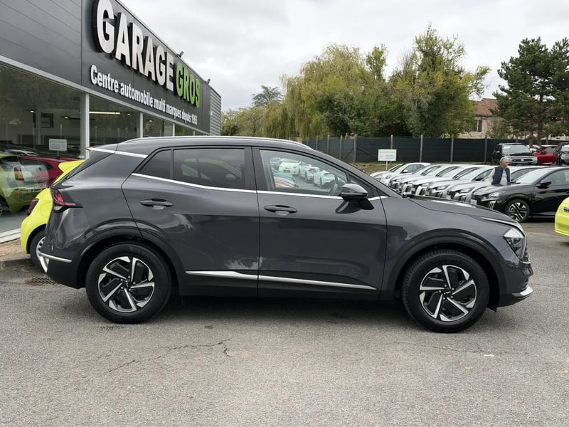 Photo de la voiture KIA SPORTAGE 1.6 T-GDi 150ch MHEV DCT7 4x2 Design