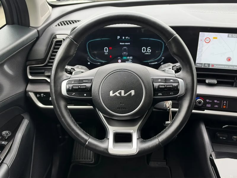 Photo de la voiture KIA SPORTAGE 1.6 T-GDi 150ch MHEV DCT7 4x2 Design