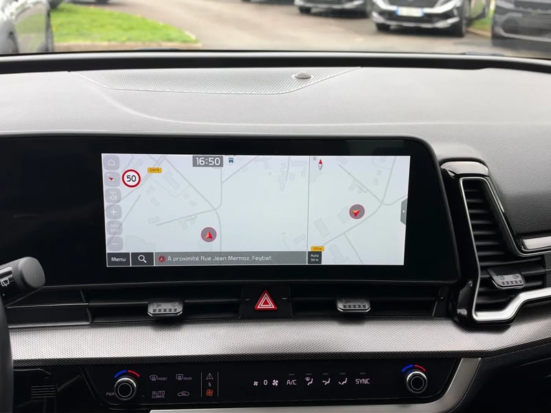 Photo de la voiture KIA SPORTAGE 1.6 T-GDi 150ch MHEV DCT7 4x2 Design