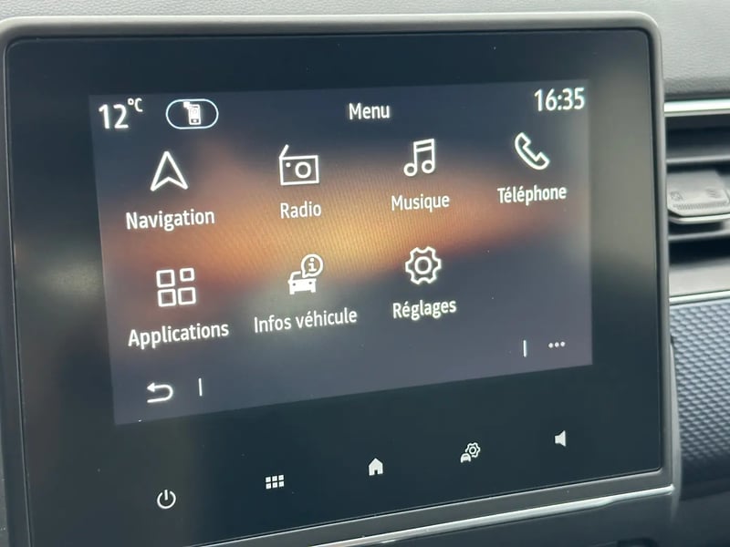 Photo de la voiture RENAULT ARKANA mild hybrid 140 EDC GSR2 Evolution