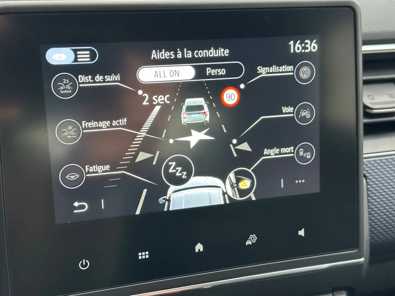 Photo de la voiture RENAULT ARKANA mild hybrid 140 EDC GSR2 Evolution