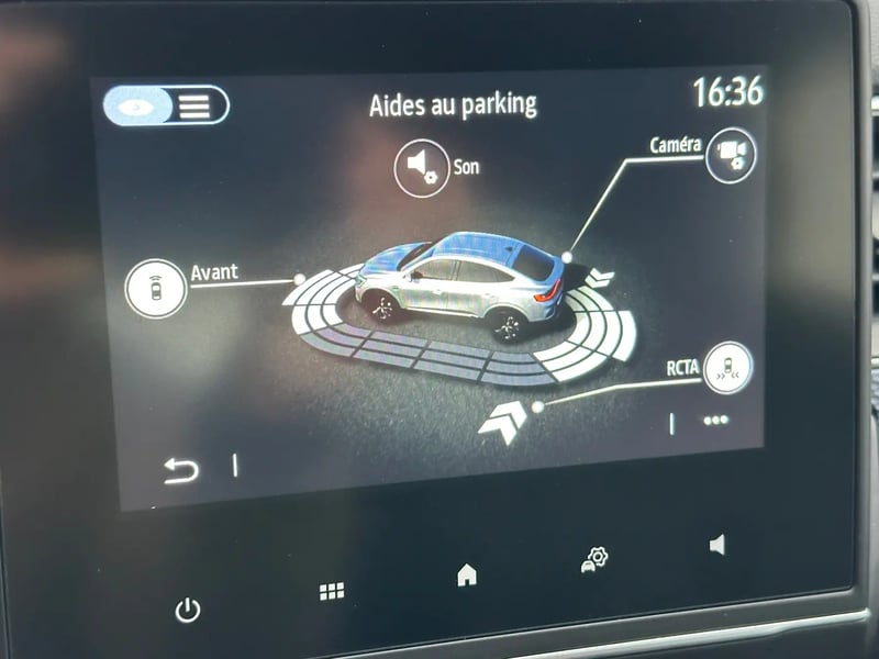 Photo de la voiture RENAULT ARKANA mild hybrid 140 EDC GSR2 Evolution