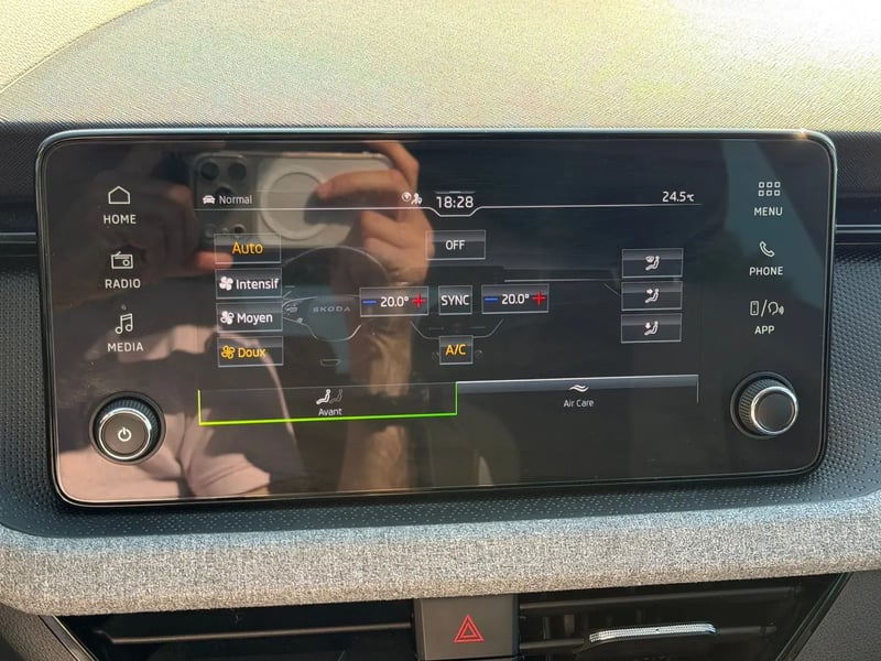 Photo de la voiture SKODA SCALA 1.0 TSI Evo 2 116 ch DSG7 Selection