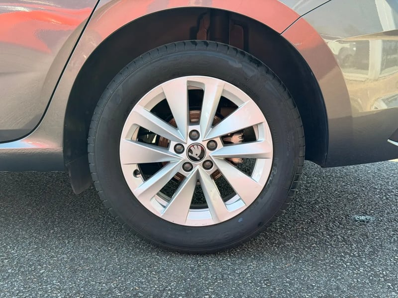 Photo de la voiture SKODA SCALA 1.0 TSI Evo 2 116 ch DSG7 Selection