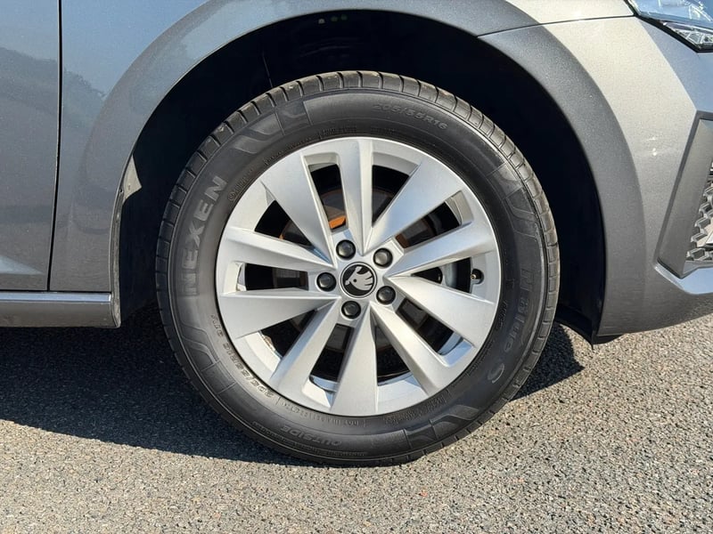 Photo de la voiture SKODA SCALA 1.0 TSI Evo 2 116 ch DSG7 Selection