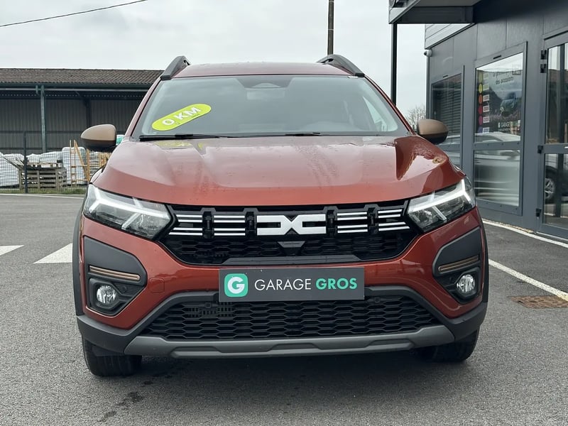 Photo de la voiture DACIA JOGGER ECO-G 100 7 places GSR2 Extreme +