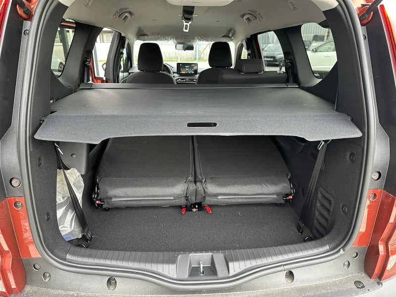Photo de la voiture DACIA JOGGER ECO-G 100 7 places GSR2 Extreme +