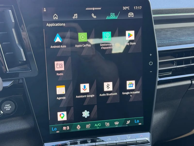 Photo de la voiture RENAULT AUSTRAL full hybrid E-Tech 200 ch Esprit Alpine
