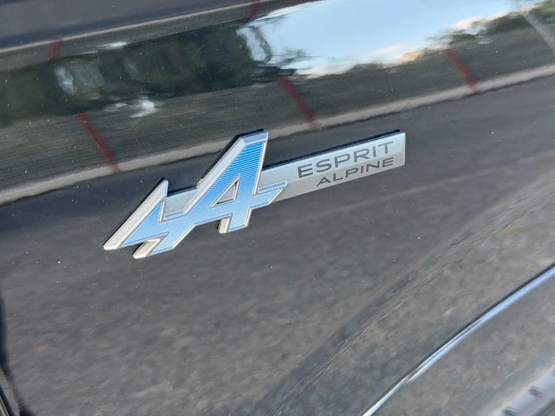 Photo de la voiture RENAULT AUSTRAL full hybrid E-Tech 200 ch Esprit Alpine