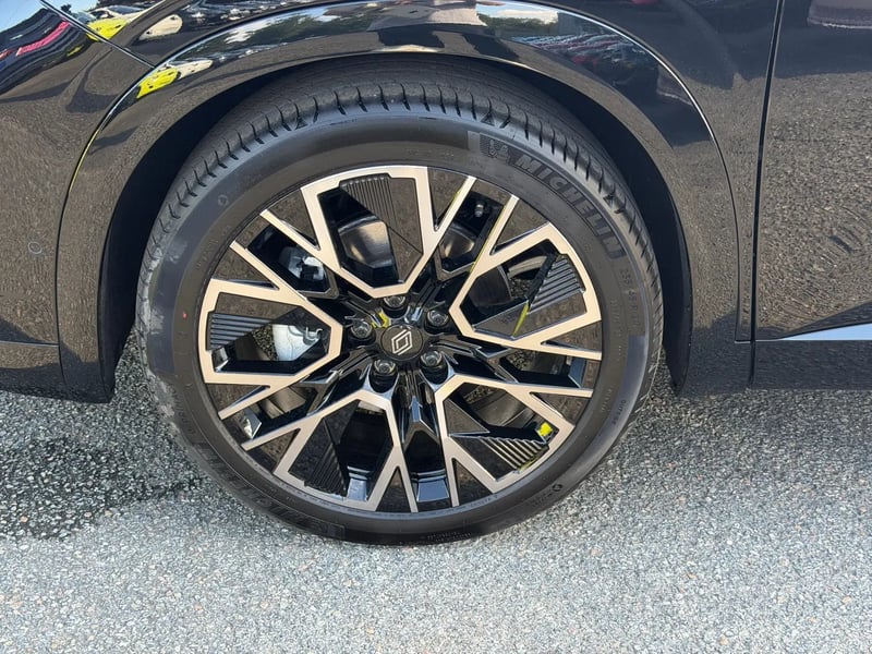 Photo de la voiture RENAULT AUSTRAL full hybrid E-Tech 200 ch Esprit Alpine