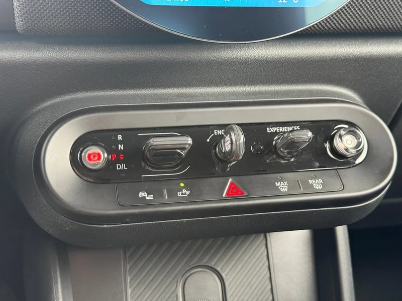 Photo de la voiture MINI COOPER F65 156 ch DKG7 C Classic