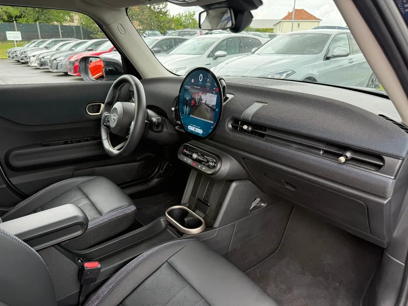 Photo de la voiture MINI COOPER F65 156 ch DKG7 C Classic