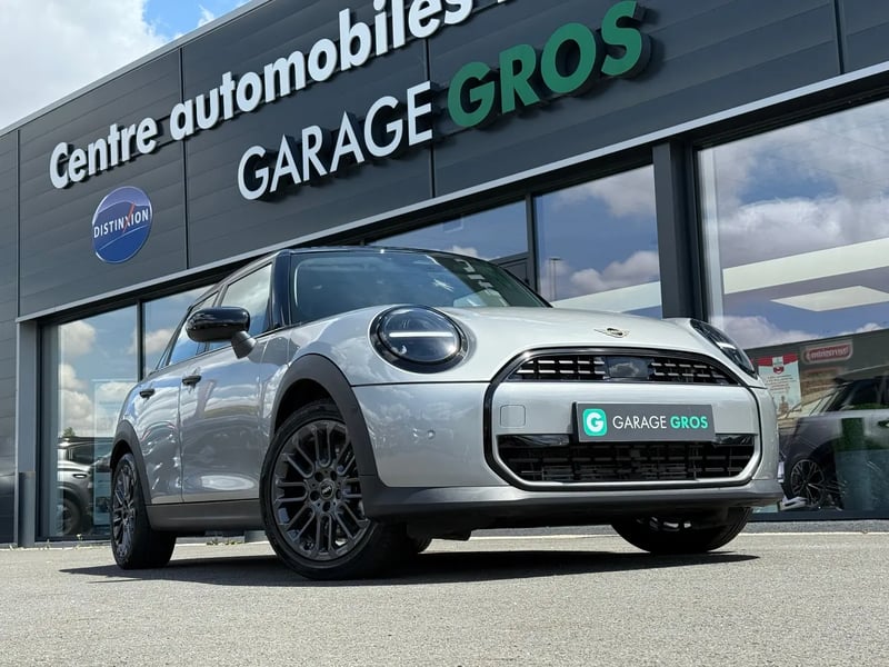 Photo de la voiture MINI COOPER F65 156 ch DKG7 C Classic