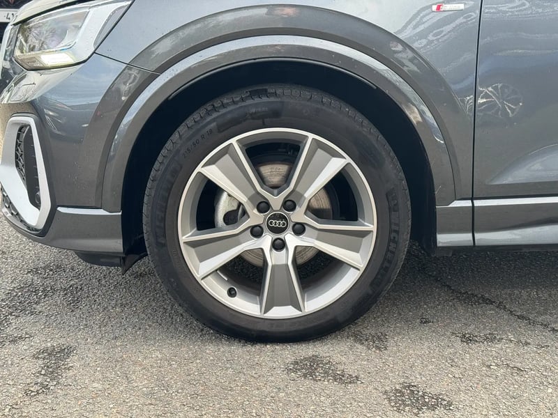 Photo de la voiture AUDI Q2 30 TDI 116 BVM6 Advanced