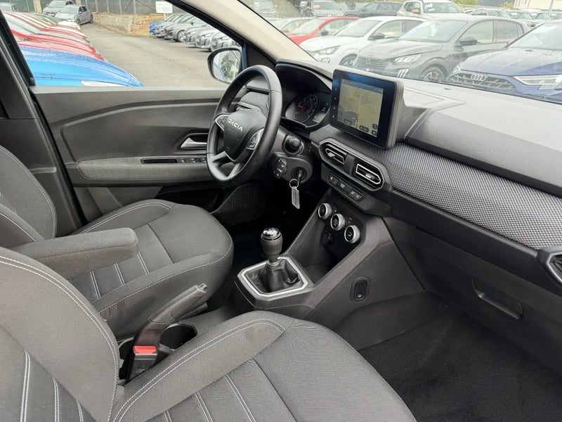 Photo de la voiture DACIA JOGGER ECO-G 100 7 places GSR2 Expression