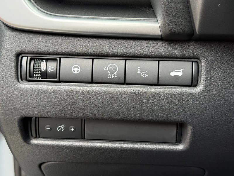 Photo de la voiture NISSAN QASHQAI Mild Hybrid 158 ch Xtronic N-Connecta