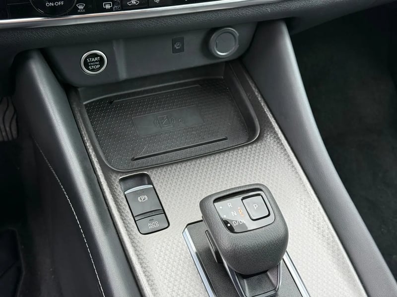 Photo de la voiture NISSAN QASHQAI Mild Hybrid 158 ch Xtronic N-Connecta