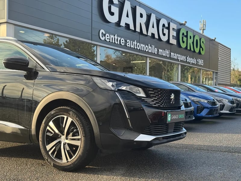 Photo de la voiture PEUGEOT 3008 PureTech 130ch S&S BVM6 GT
