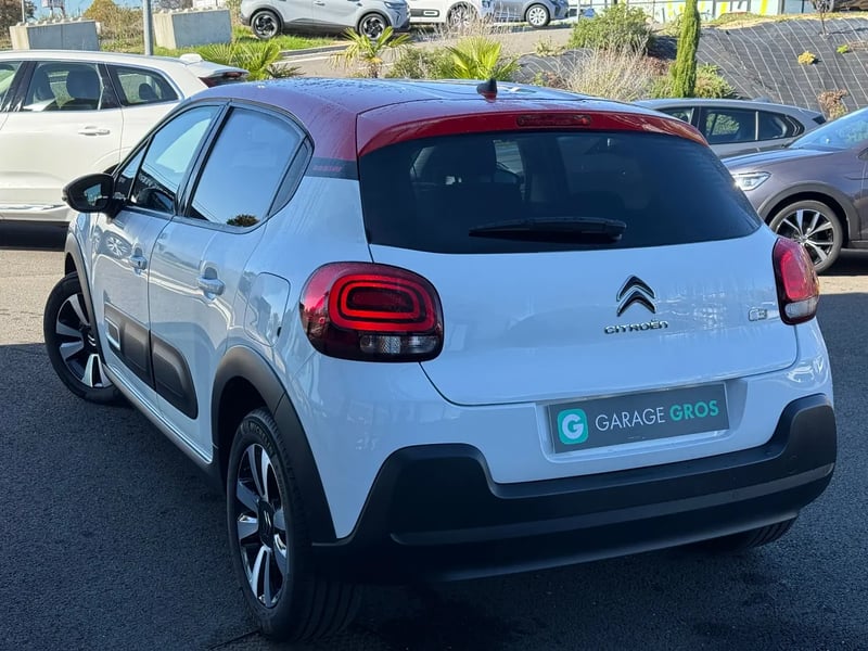 Photo de la voiture CITROEN C3 PureTech 83 S&S BVM5 Shine