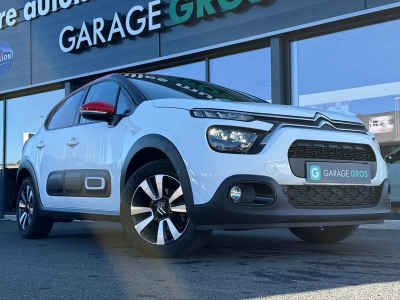 Photo de la voiture CITROEN C3 PureTech 83 S&S BVM5 Shine