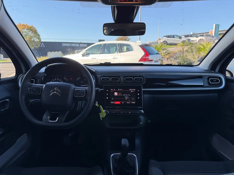 Photo de la voiture CITROEN C3 PureTech 83 S&S BVM5 Shine