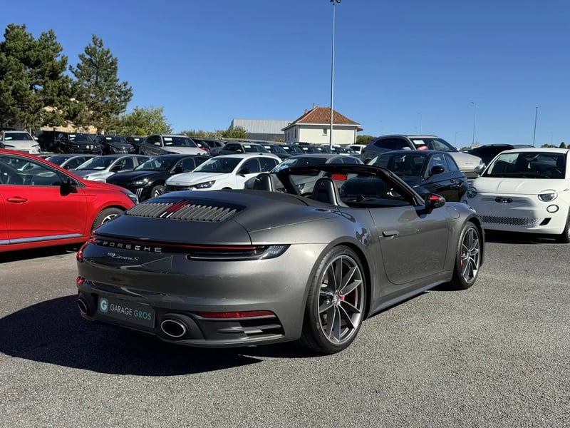 Photo de la voiture PORSCHE 911 CARRERA CABRIOLET 992 S Cabriolet 3.0i 450 PDK