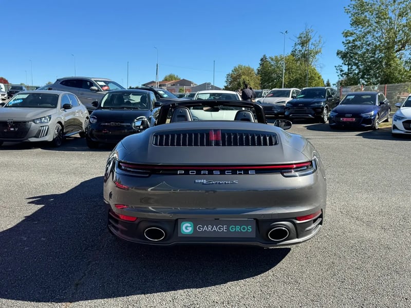 Photo de la voiture PORSCHE 911 CARRERA CABRIOLET 992 S Cabriolet 3.0i 450 PDK