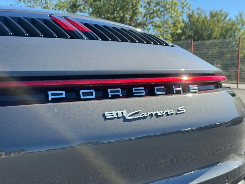 Photo de la voiture PORSCHE 911 CARRERA CABRIOLET 992 S Cabriolet 3.0i 450 PDK