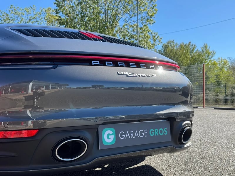 Photo de la voiture PORSCHE 911 CARRERA CABRIOLET 992 S Cabriolet 3.0i 450 PDK