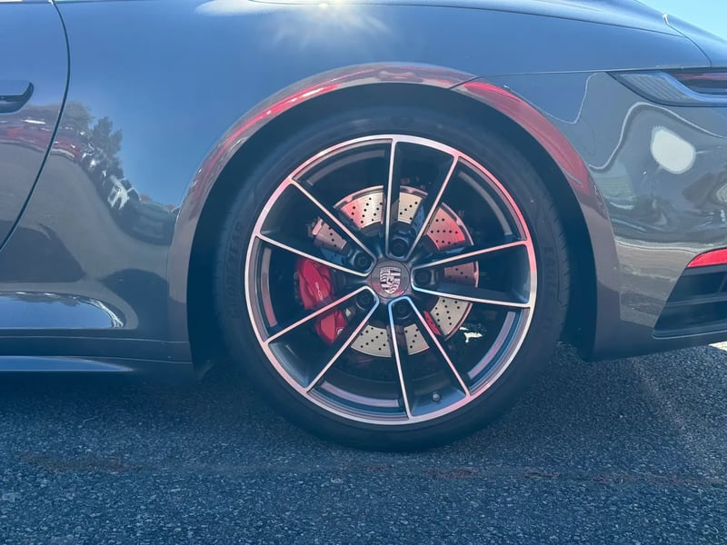 Photo de la voiture PORSCHE 911 CARRERA CABRIOLET 992 S Cabriolet 3.0i 450 PDK