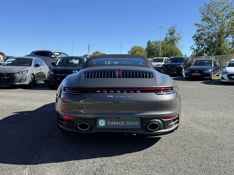 Photo de la voiture PORSCHE 911 CARRERA CABRIOLET 992 S Cabriolet 3.0i 450 PDK