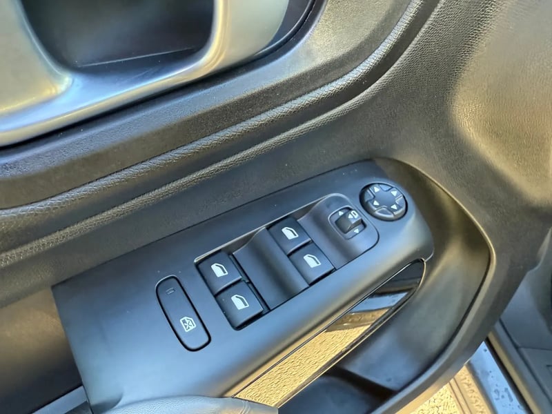Photo de la voiture CITROEN C5 AIRCROSS Hybride Rechargeable 225 S&S e-EAT8 Feel