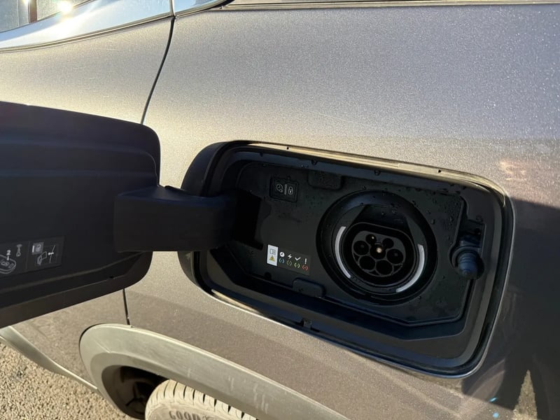 Photo de la voiture CITROEN C5 AIRCROSS Hybride Rechargeable 225 S&S e-EAT8 Feel