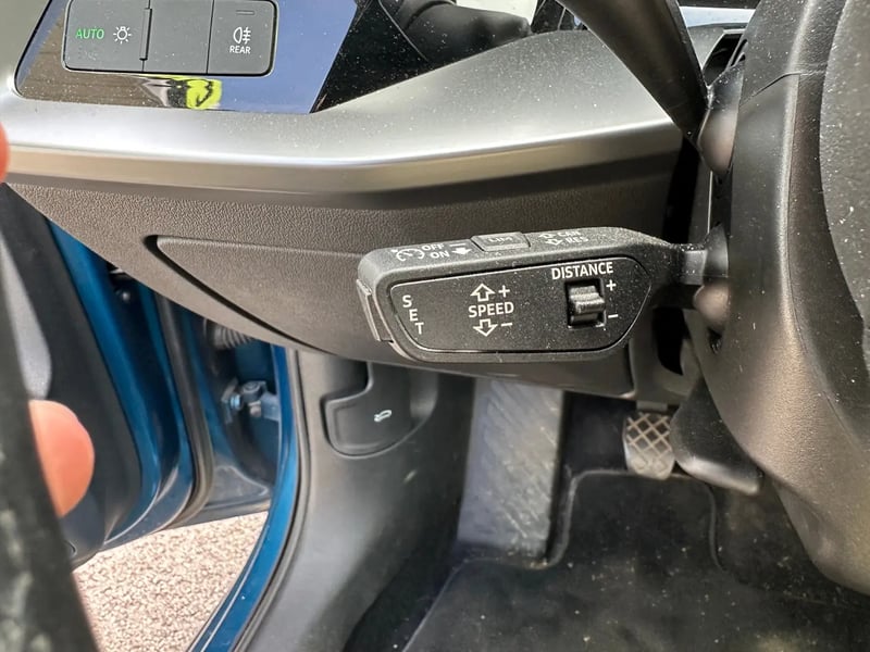 Photo de la voiture AUDI A3 SPORTBACK 35 TFSI 150 Design