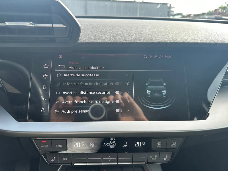 Photo de la voiture AUDI A3 SPORTBACK 35 TFSI 150 Design
