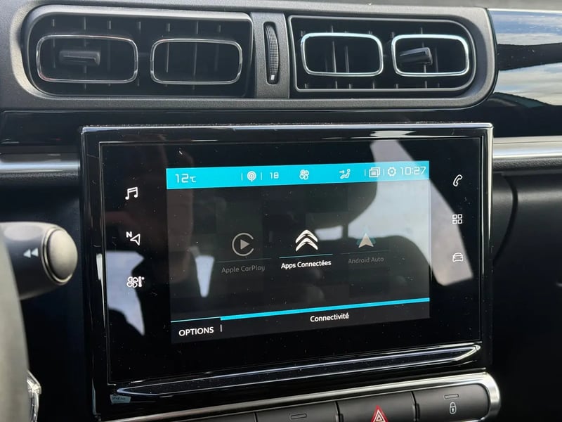 Photo de la voiture CITROEN C3 PureTech 110 S&S BVM6 Shine