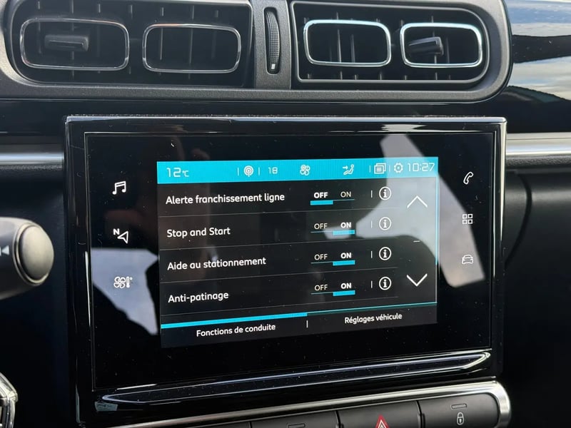 Photo de la voiture CITROEN C3 PureTech 110 S&S BVM6 Shine