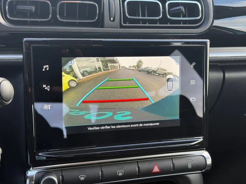 Photo de la voiture CITROEN C3 PureTech 110 S&S BVM6 Shine