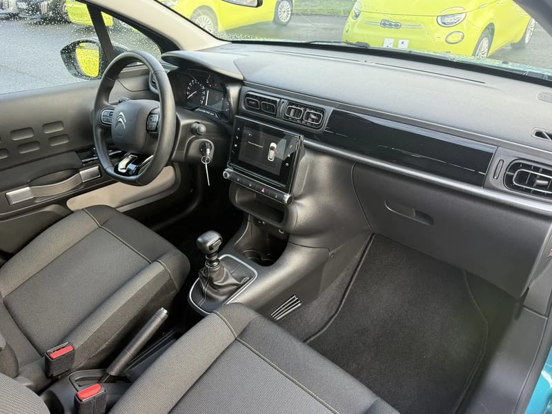 Photo de la voiture CITROEN C3 PureTech 110 S&S BVM6 Shine