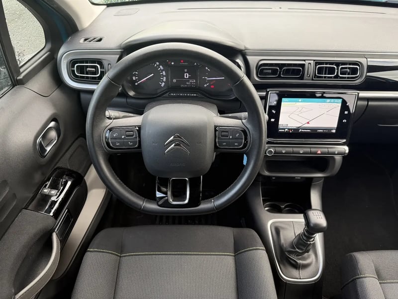 Photo de la voiture CITROEN C3 PureTech 110 S&S BVM6 Shine