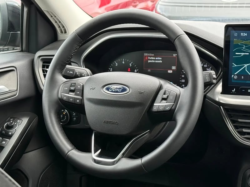 Photo de la voiture FORD FOCUS SW 1.0 EcoBoost 125 S&S mHEV Titanium X Business