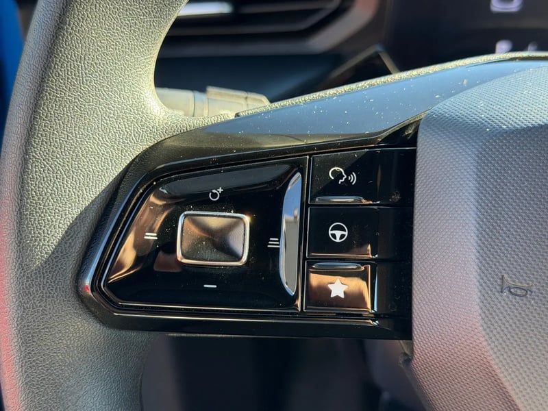 Photo de la voiture MG MG3 1.5 L Hybrid+ 195 ch Luxury