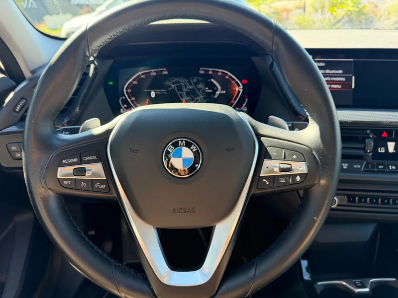 Photo de la voiture BMW SERIE 1 F40 118d 150 ch BVA8 Edition Sport