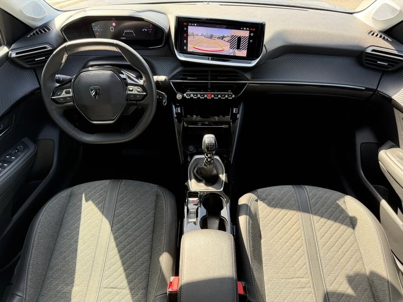Photo de la voiture PEUGEOT 208 100 S&S BVM6 Allure