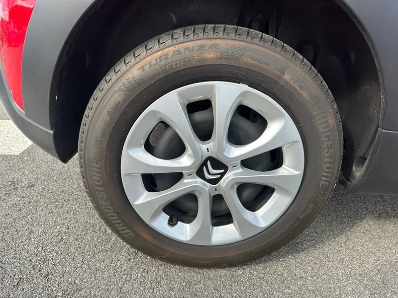 Photo de la voiture CITROEN C3 PureTech 83 ch BVM5 You
