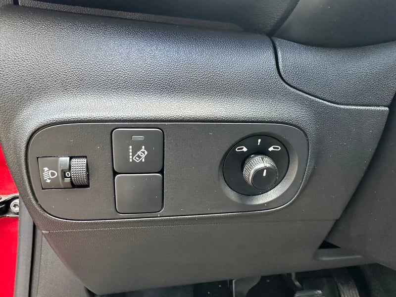 Photo de la voiture CITROEN C3 PureTech 83 ch BVM5 You