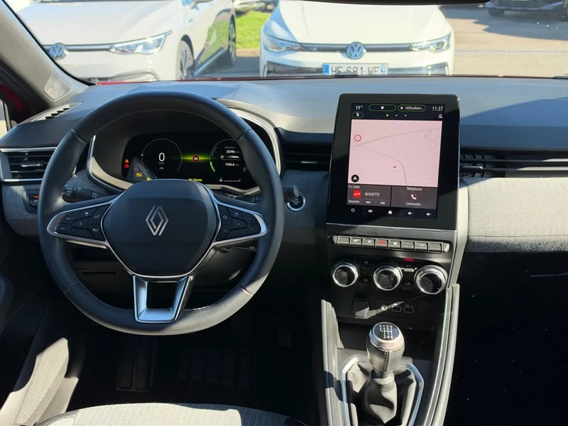 Photo de la voiture RENAULT CLIO V Eco-G 100 ch GSR2 Techno