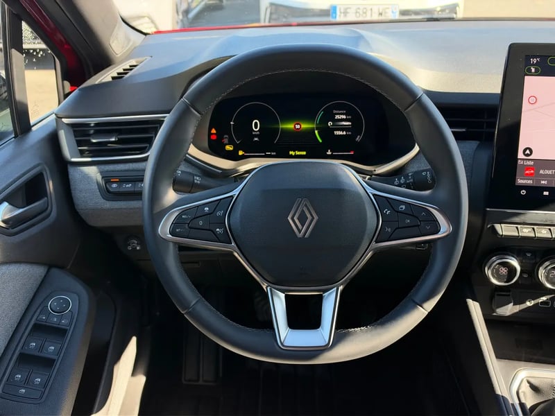 Photo de la voiture RENAULT CLIO V Eco-G 100 ch GSR2 Techno