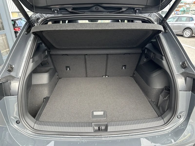 Photo de la voiture VOLKSWAGEN TIGUAN 2.0 TDI 150ch DSG7 R-Line